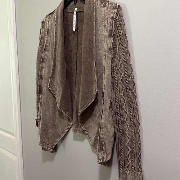 Leo and Nicole Open Front Acid Wash Brown Cardigan Sweater - Picture 2 of 7